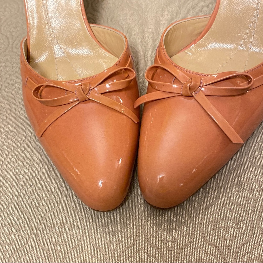 Kate Spade Coral D’Orsay Patent Leather Heels. - Picture 2 of 12